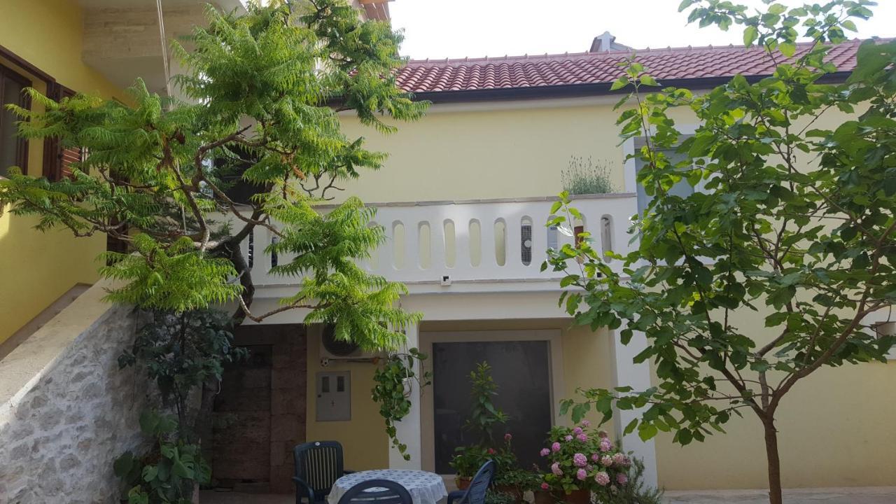 Julijana Apartman Zára Kültér fotó